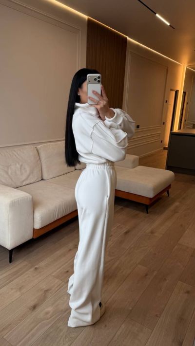 Стильний і дуже теплий комбінезон молочний №102592 — фото 3